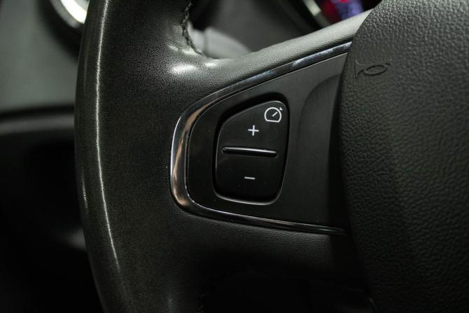 Renault Kaptur I с пробегом 2018 года, цена 1 299 000 рублей, 87703 км, внедорожник, Автокод Объявления
