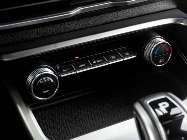 Geely Coolray I с пробегом 2021 года, цена 1 599 000 рублей, 95373 км, внедорожник, Автокод Объявления