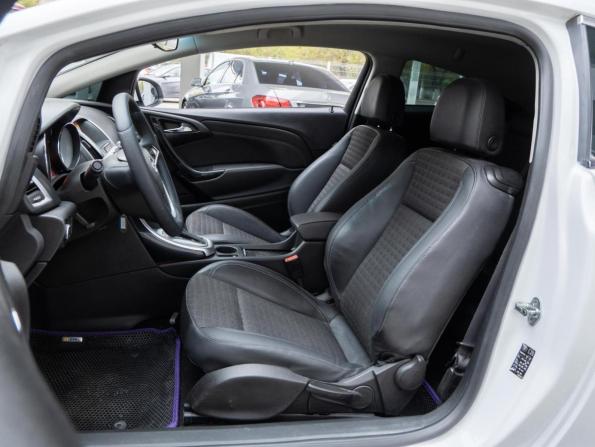 Opel Astra J Рестайлинг с пробегом 2014 года, цена 767 000 рублей, 231704 км, хэтчбек, Автокод Объявления