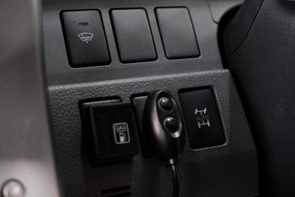 Toyota Voxy II (R70) Омск  - изображение 10