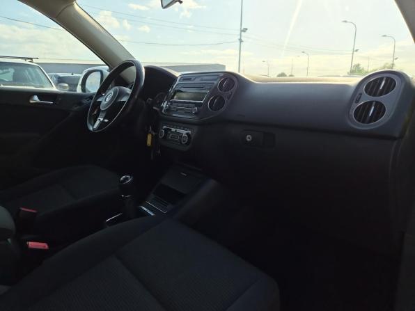Volkswagen Tiguan I Рестайлинг с пробегом 2012 года, цена 980 000 рублей, 283685 км, внедорожник, Автокод Объявления
