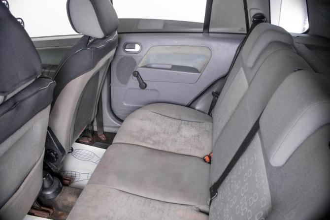 Ford Fusion I Рестайлинг с пробегом 2005 года, цена 429 000 рублей, 225000 км, хэтчбек, Автокод Объявления