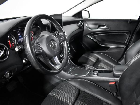 Mercedes-Benz GLA I (X156) Рестайлинг с пробегом 2018 года, цена 2 300 000 рублей, 83426 км, внедорожник, Автокод Объявления