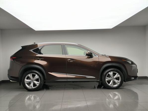 Lexus NX I с пробегом 2016 года, цена 2 894 000 рублей, 180379 км, внедорожник, Автокод Объявления