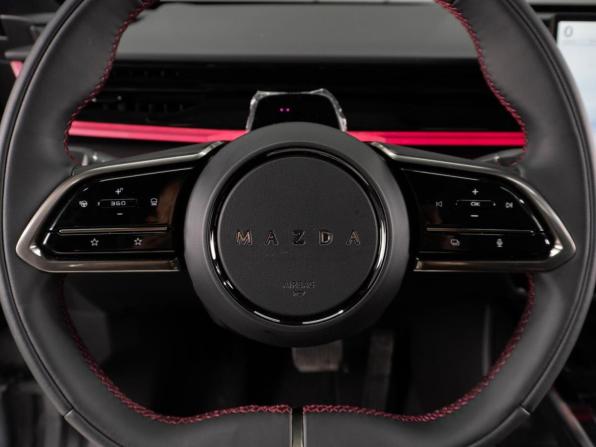 Mazda EZ-60 с пробегом 2026 года, цена 6 300 000 рублей, 104 км, внедорожник, Автокод Объявления