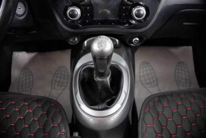 Nissan Juke I с пробегом 2012 года, цена 859 000 рублей, 242032 км, внедорожник, Автокод Объявления