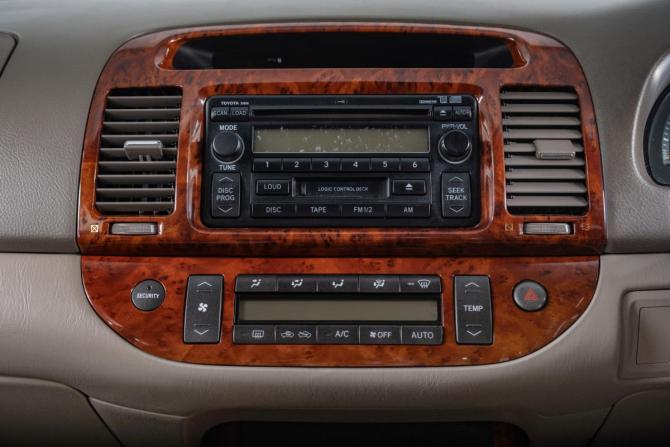 Toyota Camry V (XV30) Рестайлинг с пробегом 2004 года, цена 949 000 рублей, 231000 км, седан, Автокод Объявления