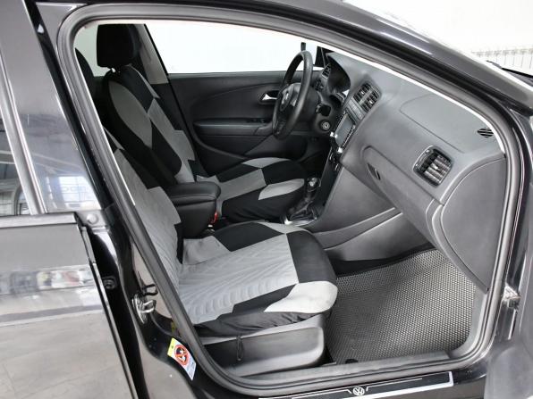 Volkswagen Polo V с пробегом 2011 года, цена 695 000 рублей, 274843 км, седан, Автокод Объявления
