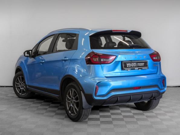 Livan X3 Pro с пробегом 2023 года, цена 1 265 000 рублей, 40468 км, внедорожник, Автокод Объявления