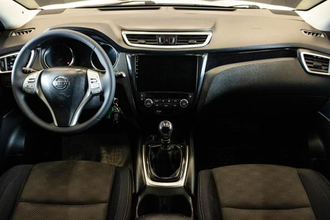 Nissan Qashqai II с пробегом 2017 года, цена 1 399 000 рублей, 194354 км, внедорожник, Автокод Объявления