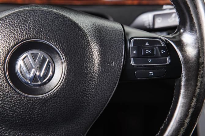 Volkswagen Passat B6 с пробегом 2009 года, цена 929 000 рублей, 260000 км, седан, Автокод Объявления
