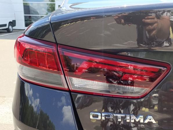 Kia Optima IV Рестайлинг с пробегом 2018 года, цена 2 080 000 рублей, 111179 км, седан, Автокод Объявления