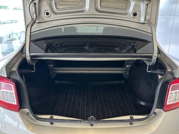 Renault Logan II с пробегом 2014 года, цена 817 000 рублей, 102558 км, седан, Автокод Объявления