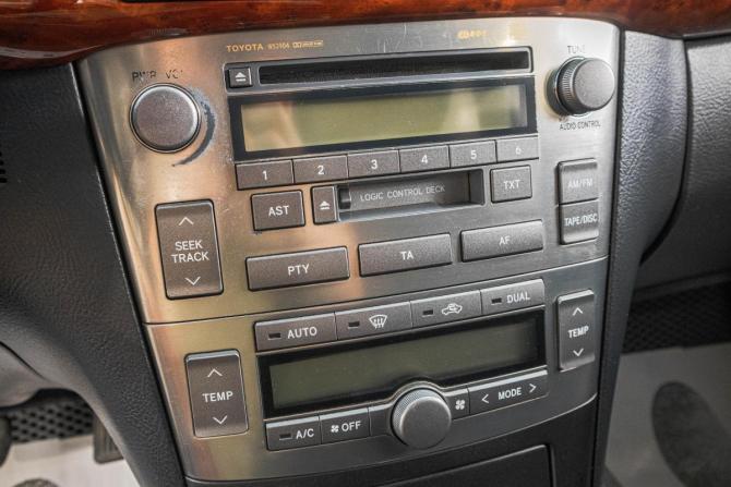 Toyota Avensis II с пробегом 2005 года, цена 899 000 рублей, 325000 км, седан, Автокод Объявления