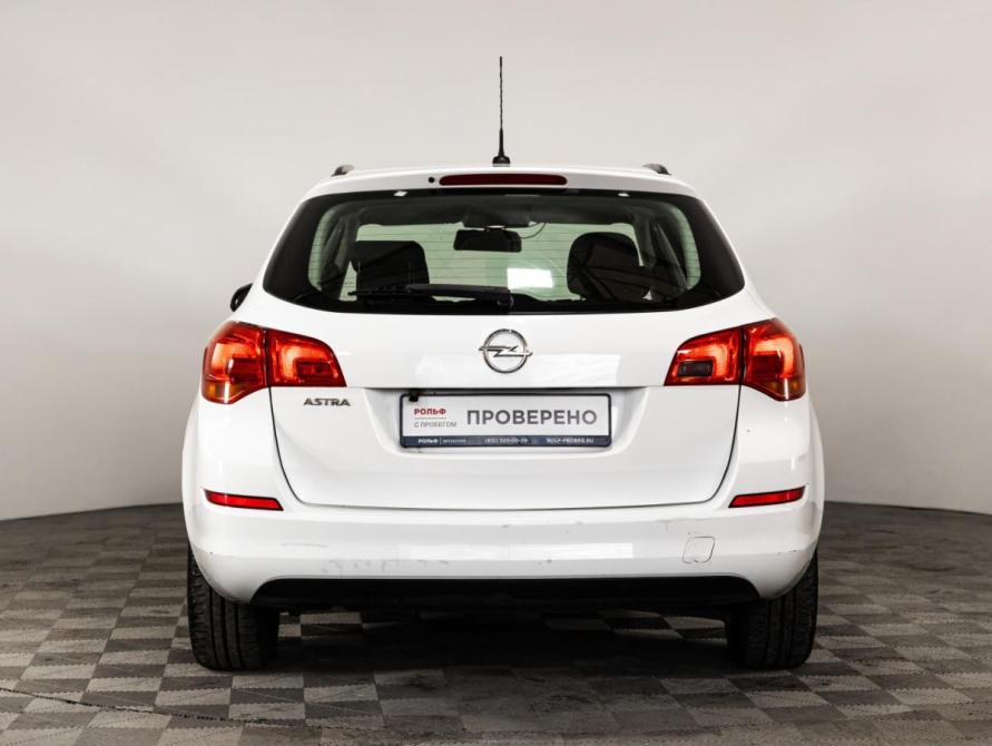 Opel Astra J Рестайлинг Санкт-Петербург  - изображение 6