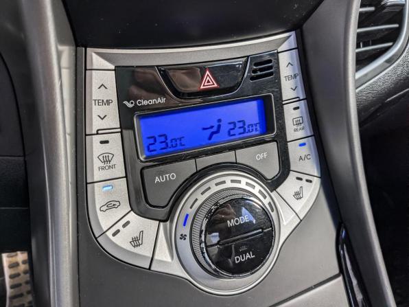 Hyundai Elantra V (MD) с пробегом 2012 года, цена 1 200 000 рублей, 95524 км, седан, Автокод Объявления