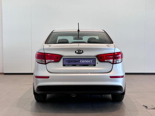 Kia Rio III Рестайлинг с пробегом 2016 года, цена 980 000 рублей, 154757 км, седан, Автокод Объявления