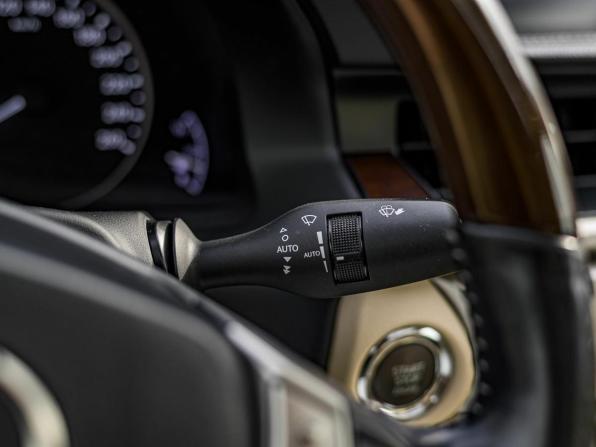 Lexus ES VI с пробегом 2013 года, цена 1 530 000 рублей, 337832 км, седан, Автокод Объявления