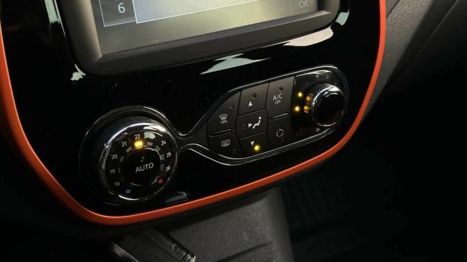 Renault Kaptur I с пробегом 2017 года, цена 1 770 000 рублей, 49124 км, внедорожник, Автокод Объявления