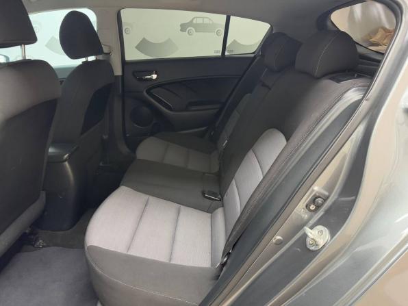 Kia Forte II с пробегом 2016 года, цена 1 050 000 рублей, 135290 км, хэтчбек, Автокод Объявления