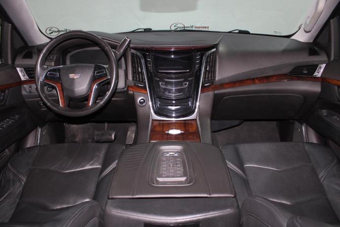 Cadillac Escalade IV с пробегом 2015 года, цена 5 555 000 рублей, 145789 км, внедорожник, Автокод Объявления
