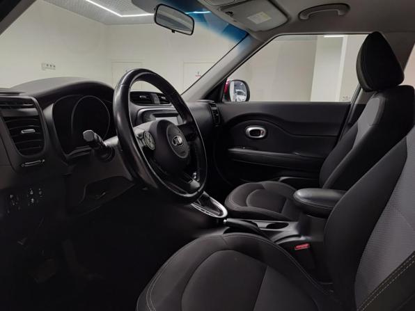 Kia Soul II Рестайлинг с пробегом 2018 года, цена 1 785 000 рублей, 84370 км, хэтчбек, Автокод Объявления
