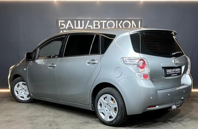 Toyota Verso I с пробегом 2012 года, цена 999 000 рублей, 319969 км, компактвэн, Автокод Объявления