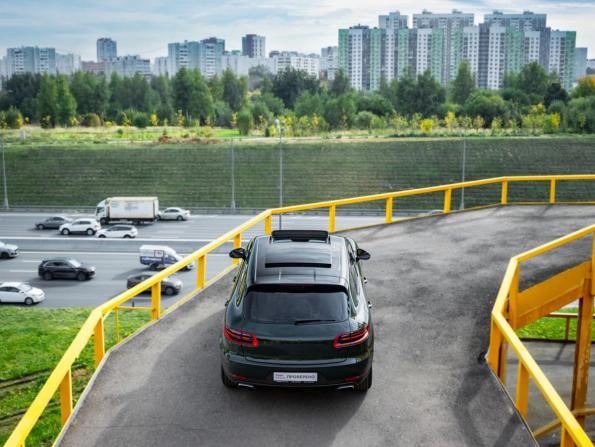 Porsche Macan I с пробегом 2018 года, цена 3 650 000 рублей, 130000 км, внедорожник, Автокод Объявления