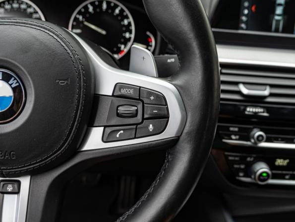 BMW 5 серии VII (G30/G31/G38) с пробегом 2018 года, цена 3 780 000 рублей, 74361 км, седан, Автокод Объявления