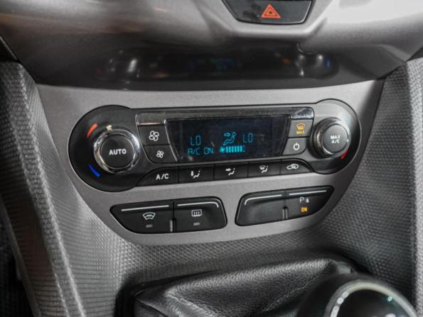 Ford Tourneo Connect II с пробегом 2017 года, цена 1 729 000 рублей, 167647 км, компактвэн, Автокод Объявления