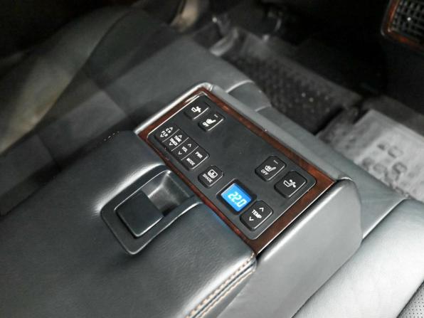 Toyota Camry VII (XV50) Рестайлинг с пробегом 2017 года, цена 2 300 000 рублей, 185602 км, седан, Автокод Объявления