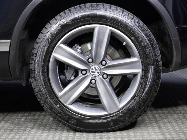 Volkswagen Touareg II с пробегом 2011 года, цена 1 549 000 рублей, 378015 км, внедорожник, Автокод Объявления