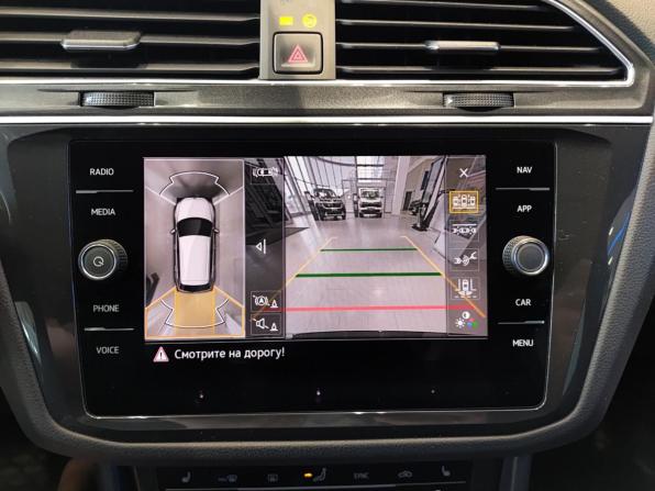 Volkswagen Tiguan II Рестайлинг с пробегом 2021 года, цена 4 090 000 рублей, 94158 км, внедорожник, Автокод Объявления