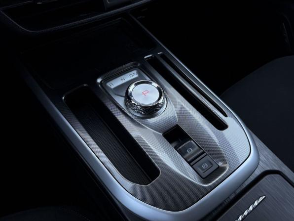 Haval Jolion I Рестайлинг с пробегом 2024 года, цена 2 200 000 рублей, 36328 км, внедорожник, Автокод Объявления