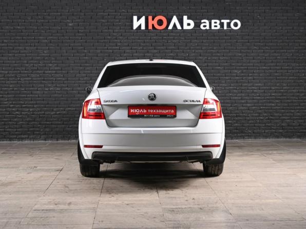 Skoda Octavia III (A7) Рестайлинг с пробегом 2017 года, цена 1 890 000 рублей, 70384 км, лифтбек, Автокод Объявления