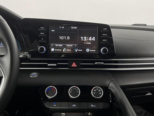 Hyundai Elantra VII (CN7) Рестайлинг с пробегом 2025 года, цена 2 310 000 рублей, 15750 км, седан, Автокод Объявления