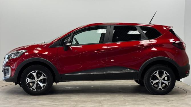 Renault Kaptur I Рестайлинг с пробегом 2021 года, цена 1 869 000 рублей, 21024 км, внедорожник, Автокод Объявления