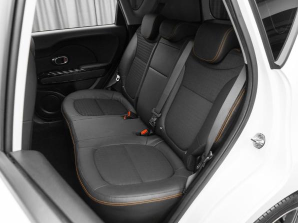 Kia Soul II Рестайлинг с пробегом 2018 года, цена 1 790 000 рублей, 66230 км, хэтчбек, Автокод Объявления