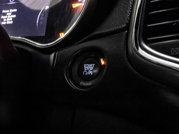 Jeep Grand Cherokee IV (WK2) Рестайлинг с пробегом 2013 года, цена 2 099 000 рублей, 72045 км, внедорожник, Автокод Объявления