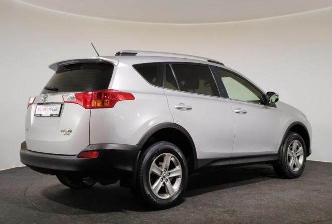 Toyota RAV4 IV (XA40) с пробегом 2015 года, цена 1 800 000 рублей, 160141 км, внедорожник, Автокод Объявления