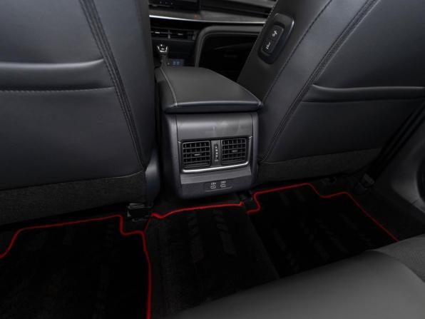 Toyota Camry IX (XV80) China Market с пробегом 2026 года, цена 4 350 000 рублей, 20 км, седан, Автокод Объявления
