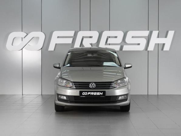 Volkswagen Polo V Рестайлинг с пробегом 2019 года, цена 1 399 000 рублей, 108870 км, седан, Автокод Объявления