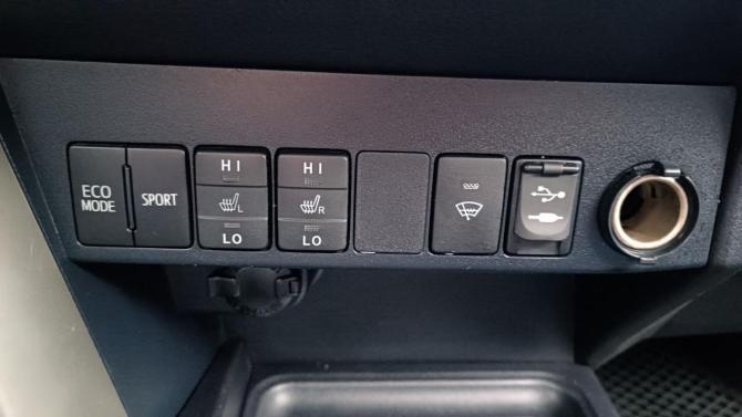 Toyota RAV4 IV (XA40) с пробегом 2014 года, цена 1 826 000 рублей, 165000 км, внедорожник, Автокод Объявления