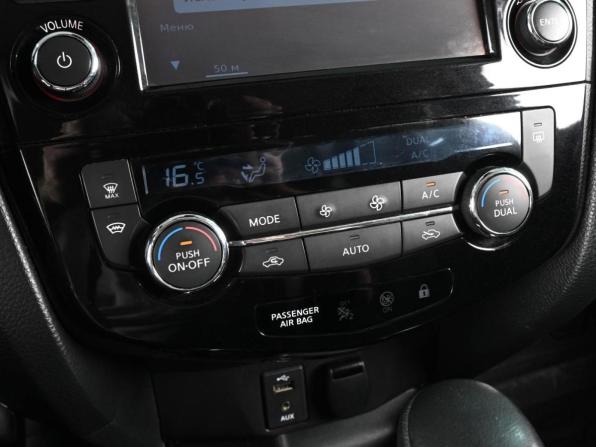 Nissan Qashqai II с пробегом 2016 года, цена 1 699 000 рублей, 158823 км, внедорожник, Автокод Объявления