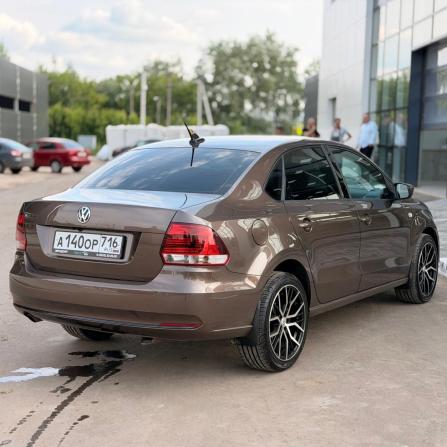 Volkswagen Polo V Рестайлинг с пробегом 2018 года, цена 1 099 000 рублей, 175526 км, седан, Автокод Объявления