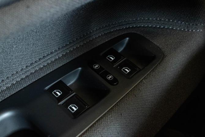 Volkswagen Touareg I Рестайлинг с пробегом 2009 года, цена 1 199 000 рублей, 204211 км, внедорожник, Автокод Объявления