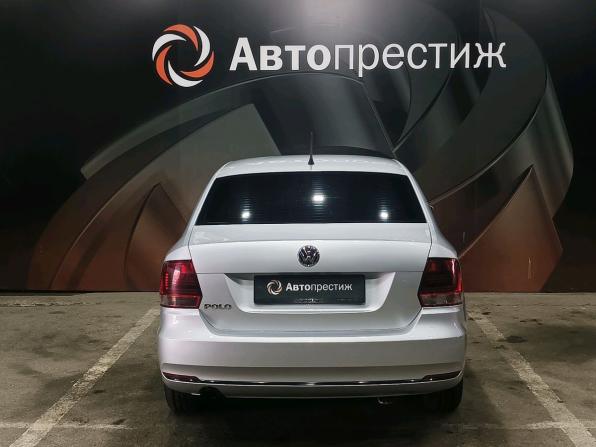 Volkswagen Polo V Рестайлинг с пробегом 2016 года, цена 1 100 000 рублей, 128010 км, седан, Автокод Объявления