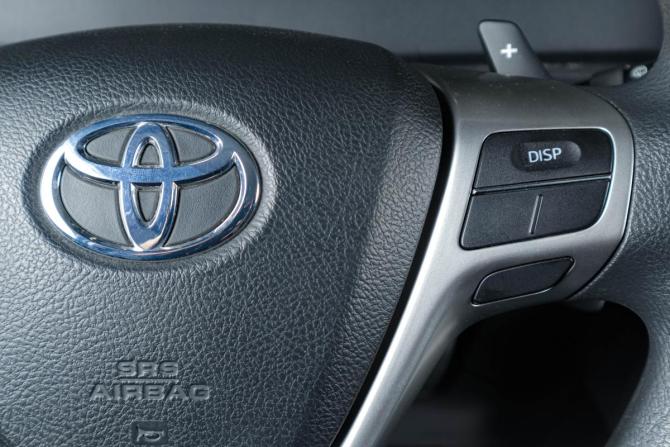 Toyota Verso I Рестайлинг с пробегом 2014 года, цена 1 399 000 рублей, 128000 км, компактвэн, Автокод Объявления
