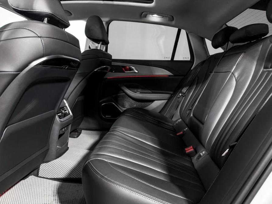 Hongqi H5 II Санкт-Петербург  - изображение 13