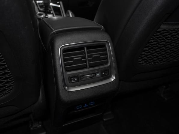 Geely Atlas Pro с пробегом 2024 года, цена 2 345 000 рублей, 31558 км, внедорожник, Автокод Объявления
